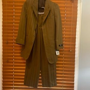 Metro Boyz Acorn Brown Striped Suit size 14 Regular (b)
